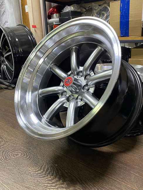 картинка Новые диски Watanabe RS R15 J9 ET(-13) 4X100/4X114.3 Темное серебро магазин  StreetTuning 