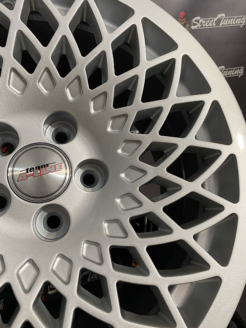 картинка Новые диски STUTTGART STX R15 J8 ET25 5X100, Silver магазин  StreetTuning 