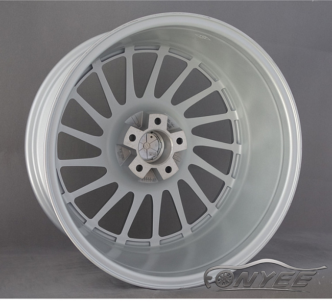 картинка Новые диски Arceo R19 5х112 J10 ET30 серебро магазин  StreetTuning 