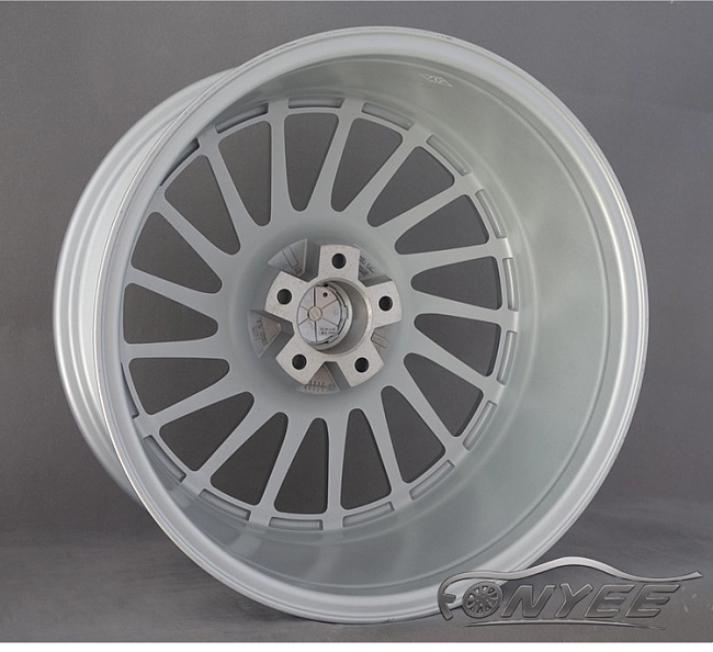 картинка Новые диски Arceo R19 5х112 J10 ET30 серебро магазин  StreetTuning 