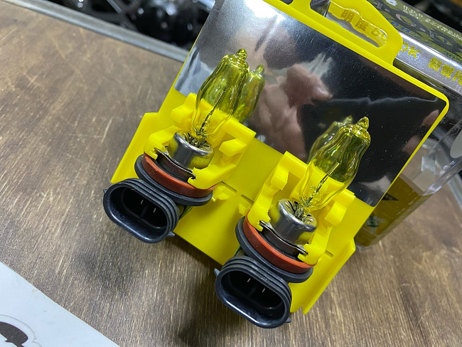 картинка Галогеновые лампочки HOD H11 100W 12V (2ШТ) 3600k магазин  StreetTuning 