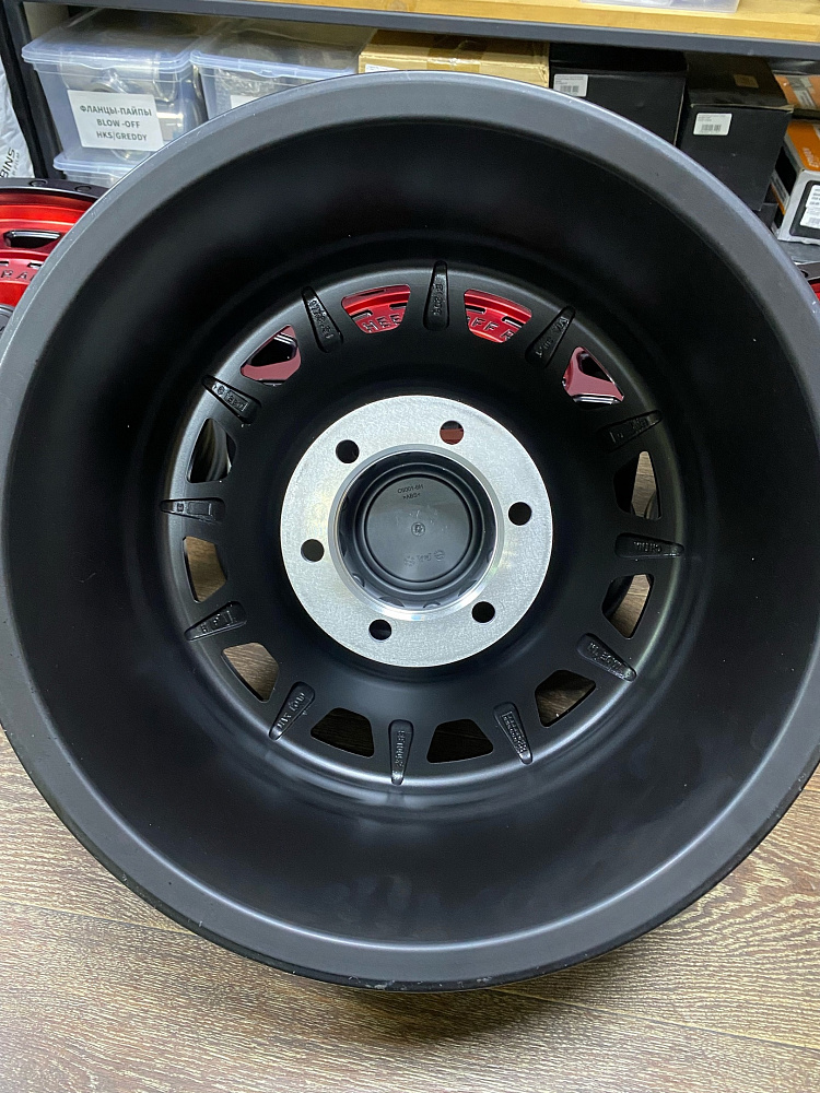 картинка Новые диски Black Rhino 1206 - R17 j8.5 ET0 6x139.7 red/black от магазина  StreetTuning