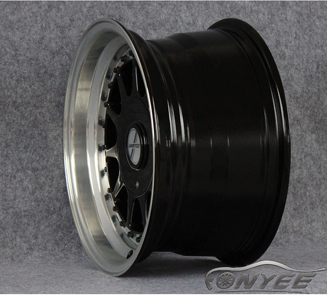 картинка Новые диски Hartge R15 4X100/114,3 ET15 J8 черный + серебро магазин  StreetTuning 