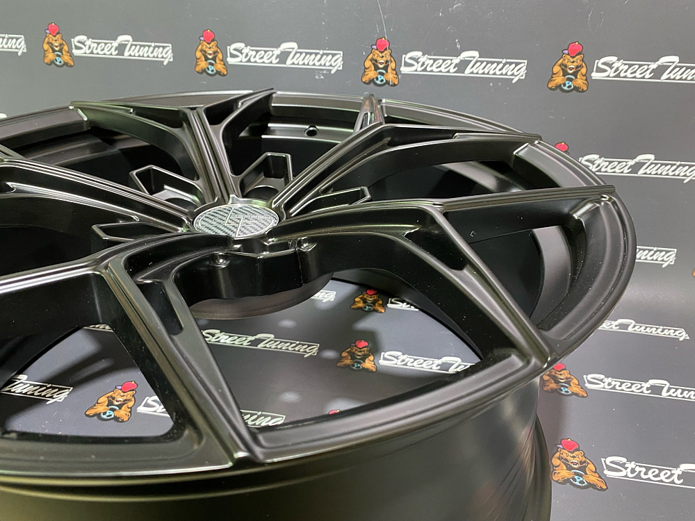 картинка Новые диски VAGE VF-X01 R18 J8 ET35 5X108 Black от магазина  StreetTuning