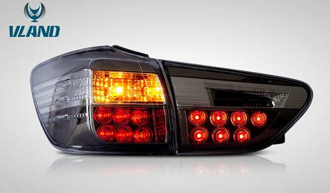 картинка Задние LED фары для TOYOTA WISH 2009-2015 магазин  StreetTuning 