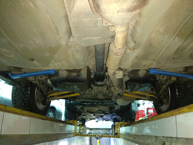 картинка Комплект задних боковых усилителей (2 распороки), для Subaru Impreza GC,GD - Forester: SF,SG магазин  StreetTuning 