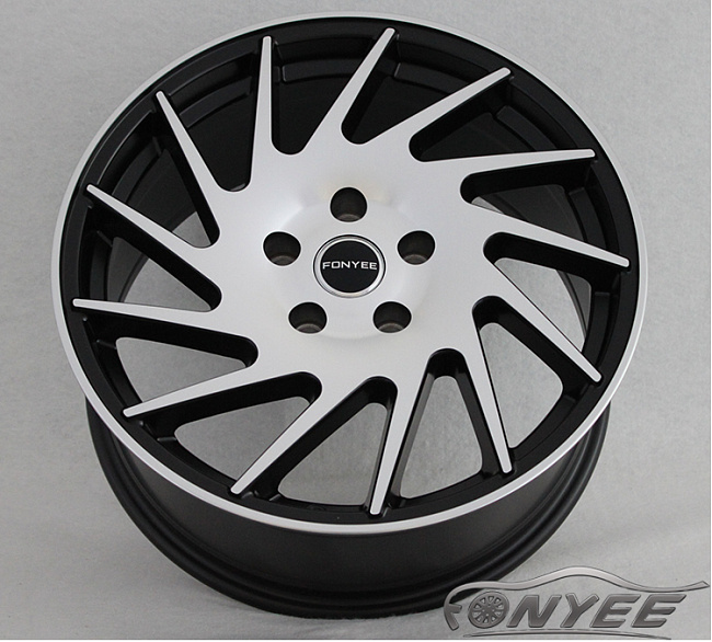 картинка Новые диски Vossen VLE1-L Replica R18 5X120 ET33 J8 черный + серебро магазин  StreetTuning 