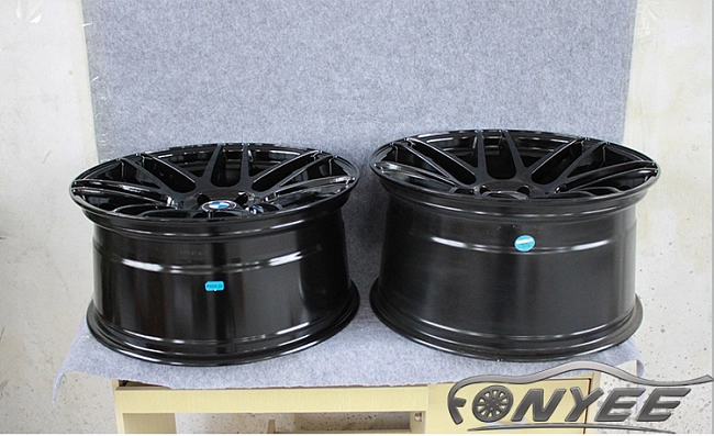 картинка Новые диски CURVA C300 R20 5х112 ET30 J9,5 черный глянец магазин  StreetTuning 