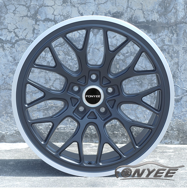 картинка Новые диски KE Flow Forming модель 7 R18 5X114,3 ET40 J8,5 черный мат + серебро магазин  StreetTuning 