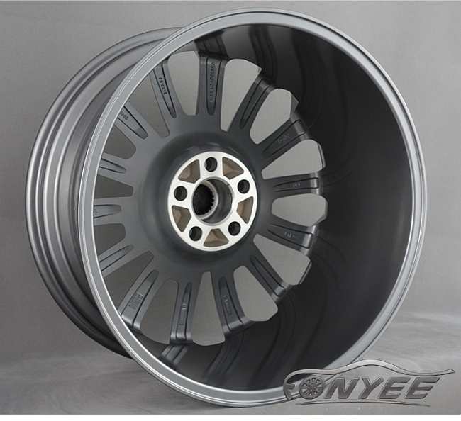 картинка Новые диски Range Rover Autobiography Wheels HSE Sport R21 5x120 ET49 J9,5 серый глянец + серебро магазин  StreetTuning 