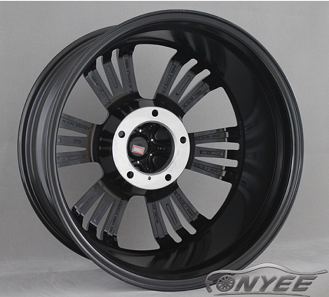 картинка Новые диски Marcello AIM-033 R20 5x150 ET40 J9 серебро + черный магазин  StreetTuning 