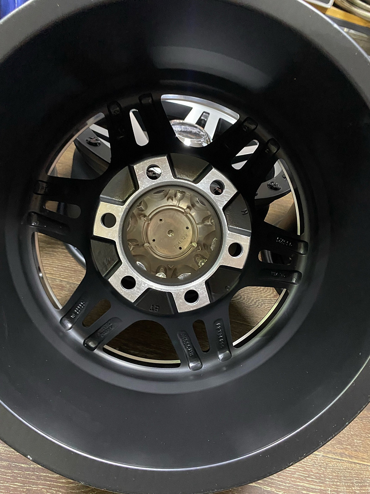 картинка Новые диски MVF 957 R16 J8 ET-25 6x139.7 от магазина  StreetTuning