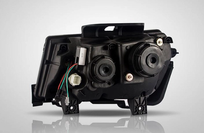 картинка Передние фары для CHEVROLET CAMARO 2014-2015 магазин  StreetTuning 