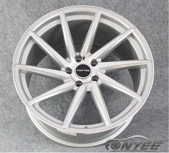 картинка Новые диски Vossen CVT-R Replica R19 5X112 ET30 J10 серебристые магазин  StreetTuning 