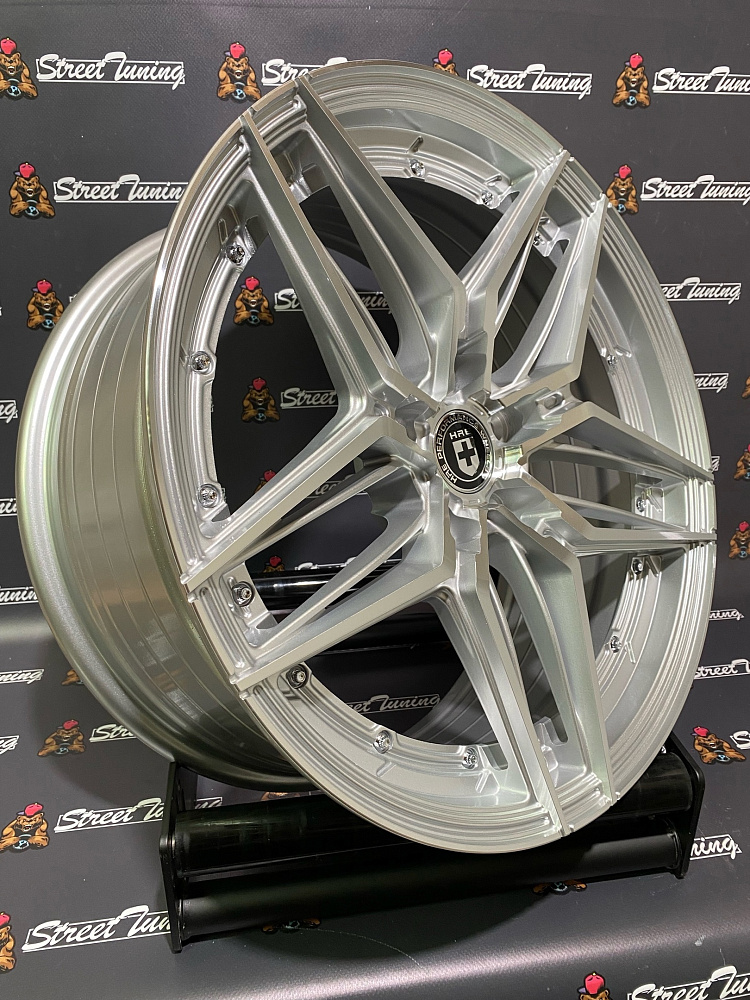 картинка Новые диски ADV510 M.V2 R18 J8 ET35 5X114.3 Silver от магазина  StreetTuning