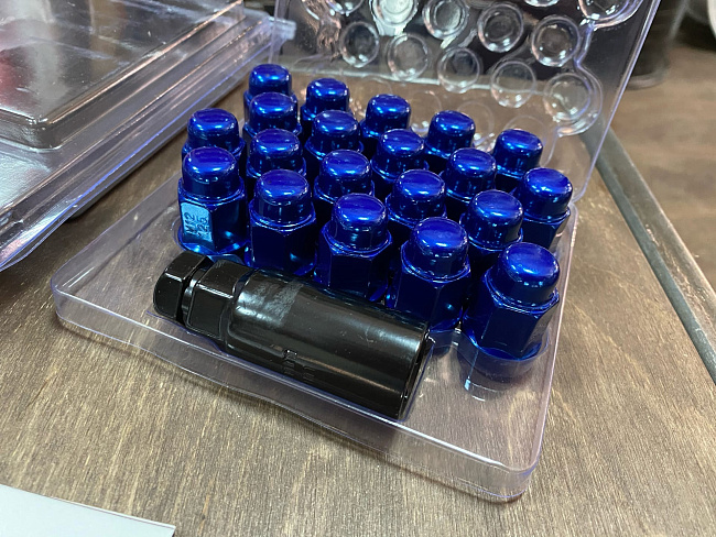 картинка Комплект гаек Starleks M14x1.5 высота 35 мм, синие - 20 шт магазин  StreetTuning 