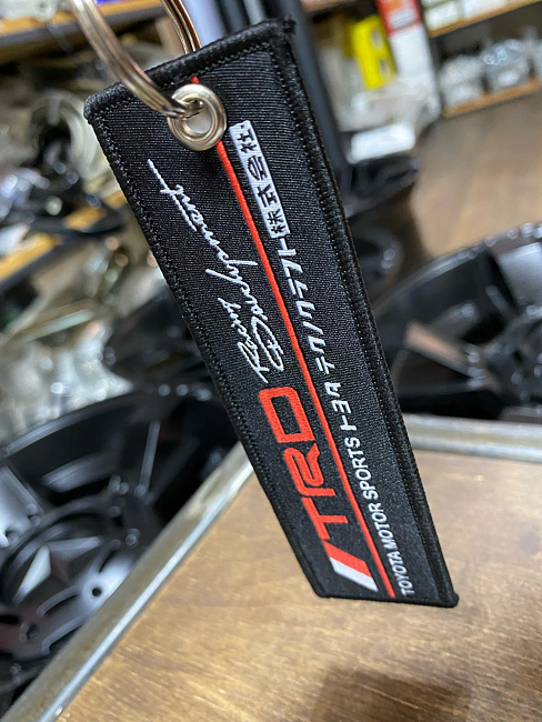 картинка Брелок для Ключей TRD - тканевый . магазин  StreetTuning 