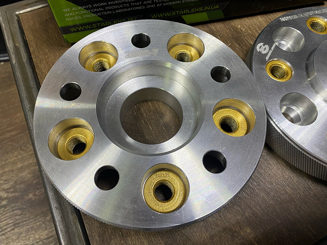 картинка Проставка Starleks 30 мм 5x120, FUT 14x1.25 цо 74,1 - РФ магазин  StreetTuning 