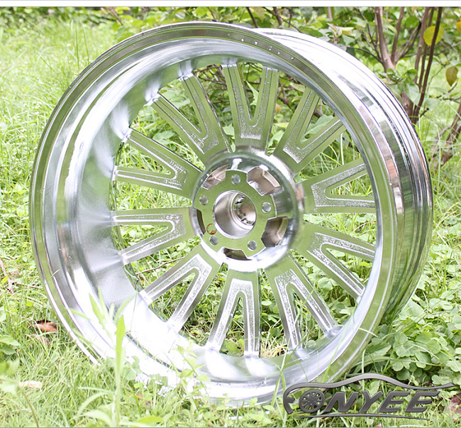 картинка Новые диски Sovrano S12 R22 5X114,3 ET40 J9 хром магазин  StreetTuning 