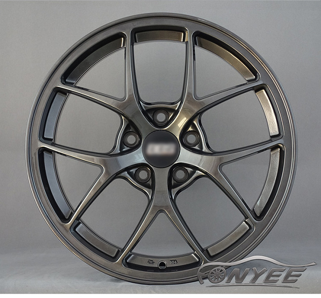 картинка Новые диски BBS F-1 R18 5X114,3 ET35 J8 светло черный глянец магазин  StreetTuning 