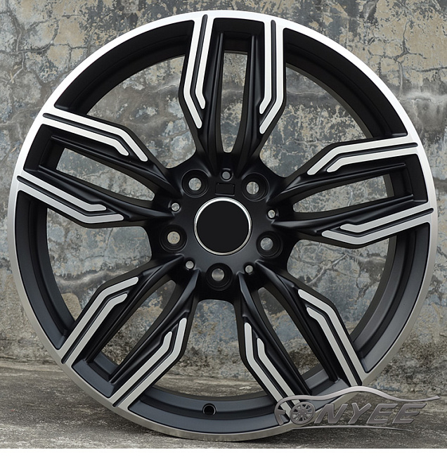 картинка Новые диски BMW 760 M STYLE R17 5X114,3 ET38 J7,5 черные магазин  StreetTuning 