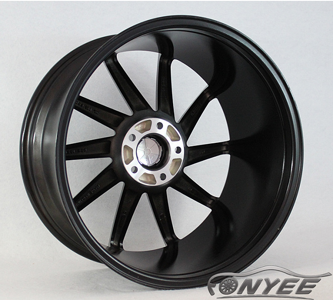 картинка Новые диски Vossen CVT-R Replica R19 5X114,3 ET35 J10 черный глянец + серебро магазин  StreetTuning 