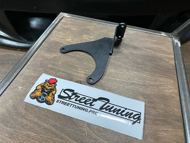 картинка Кронштейн фильтра 8V толщина 3 мм ВАЗ 2101-07 магазин  StreetTuning 