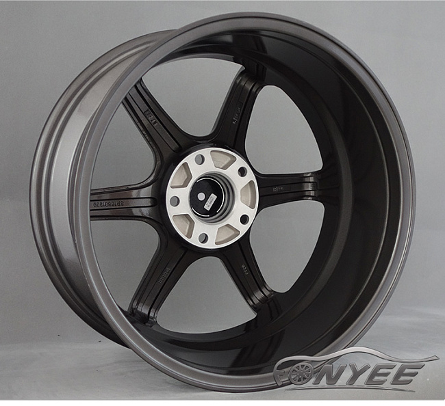 картинка Новые диски Rays TE37 R18 5X100 ET35 J9 серые глянцевые + хром полка + хром серединка магазин  StreetTuning 