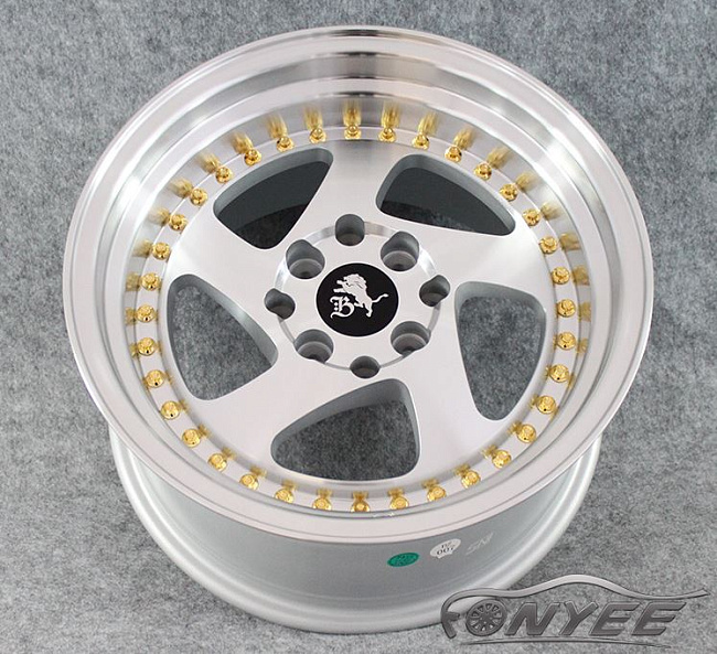 картинка Новые диски Rotiform TMB Flat R15 4х100/108 ET30 J7 серебро + золотистые болтики магазин  StreetTuning 