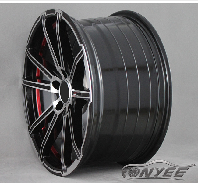 картинка Новые диски Mercedes AMG 10 Spoke C8 R18 5x112 ET45 J9 черный с серебром + красный магазин  StreetTuning 