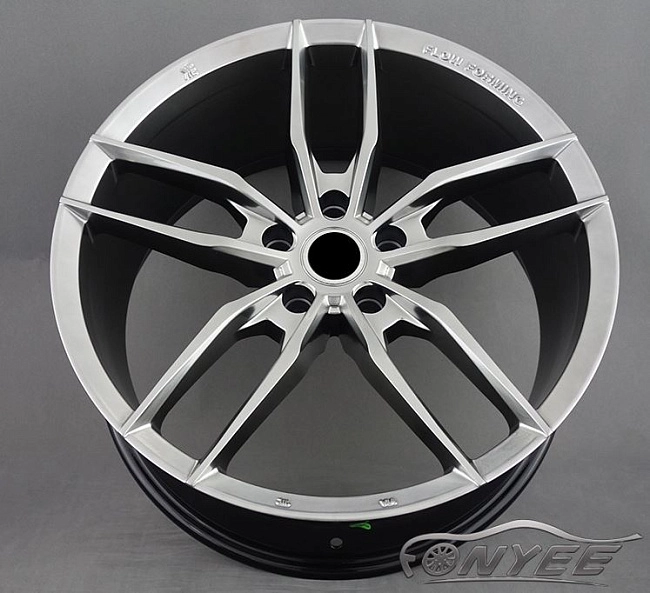 картинка Новые диски KE Flow Forming модель 4 R18 5X108 ET42 J8 черный + серебро магазин  StreetTuning 