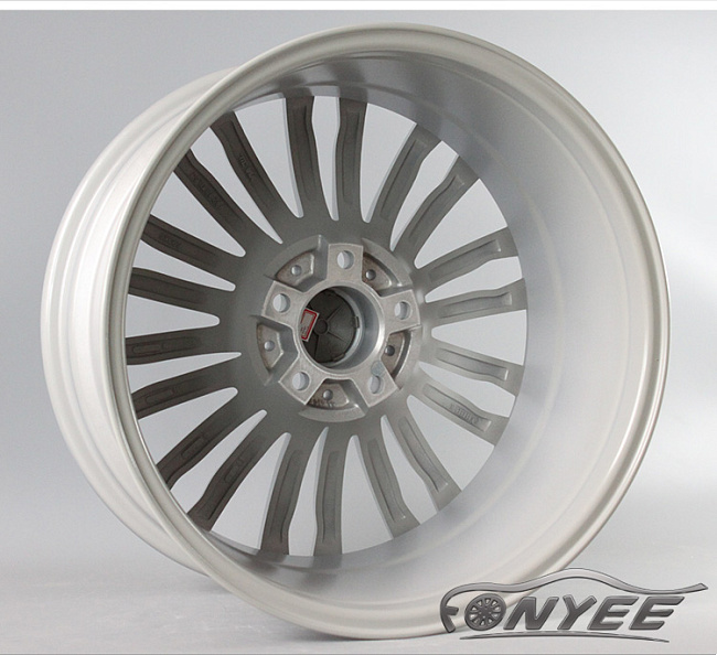 картинка Новые диски BMW style 142 R19 5x120 ET35 J9,5 серебро магазин  StreetTuning 