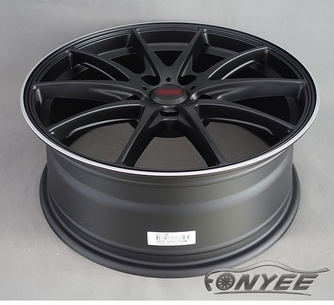 картинка Новые диски Rays G25 R17 5X114,3 ET40 J7 черные матовые + серебристая окантовка магазин  StreetTuning 