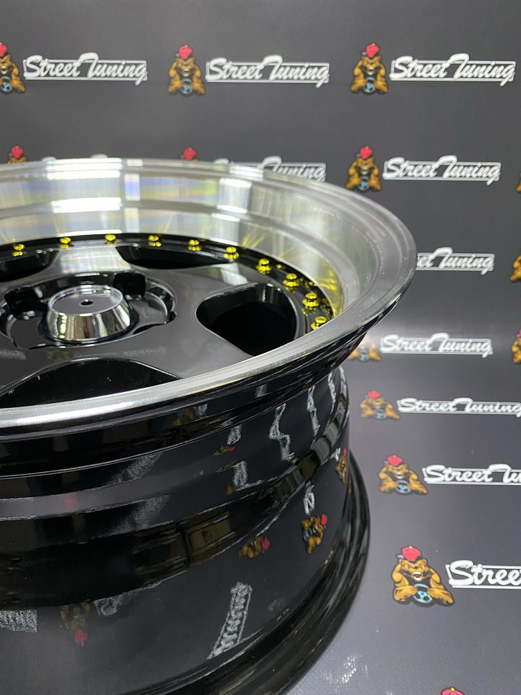 картинка Новые диски Rotiform R15 J8 ET20 4x100 Black + Silver от магазина  StreetTuning