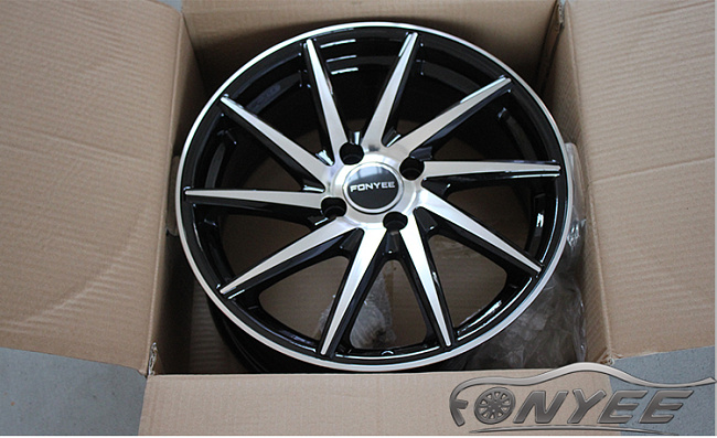 картинка Новые диски Vossen CVT-R Replica R16 4X100 ET40 J6,5 черный глянец + серебро магазин  StreetTuning 
