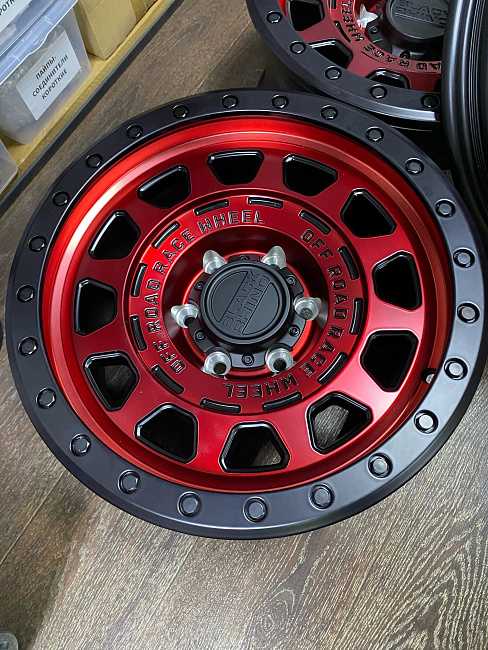 картинка Новые диски Black Rhino 1206 - R17 j8.5 ET0 6x139.7 red/black магазин  StreetTuning 