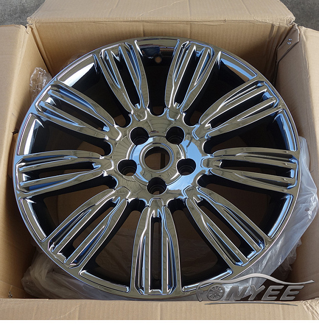 картинка Новые диски RANGE ROVER VELAR R20 5x120 ET45 J9 хром магазин  StreetTuning 