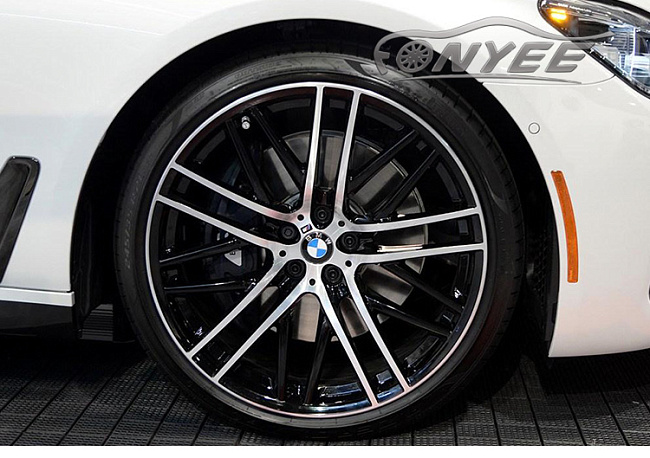 картинка Новые диски BMW 650 M STYLE R18 5X120 ET35 J8,0 черные+серебро магазин  StreetTuning 