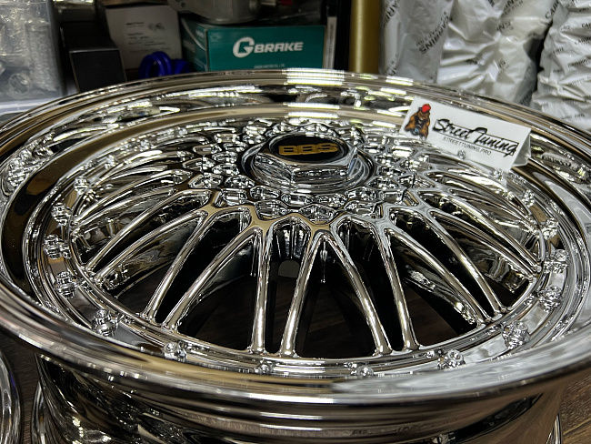 картинка Новые диски BBS RS R18 J8 ET20 5x100/5x120 хром магазин  StreetTuning 