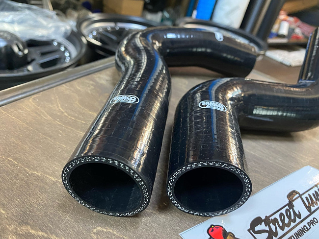 картинка Патрубки радиатора Samco Sport для Subaru Forester SG5 / SG9 турбо магазин  StreetTuning 