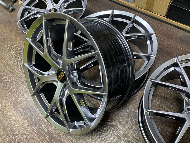 картинка Диски BBS FL-R Replika R18 J8 ET35 5X112 Hyper Black магазин  StreetTuning 
