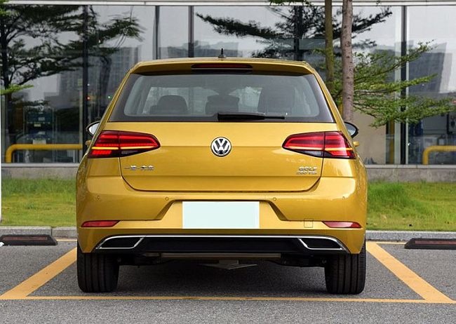 картинка Задние LED фары для Volkswagen GOLF7 2013 - н.в. магазин  StreetTuning 