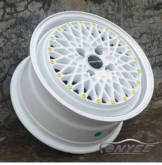 картинка Новые диски Fonyee 497 R15 4x100 ET28 J7,5 серебро + белый магазин  StreetTuning 