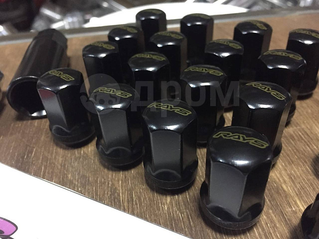 картинка Колесные гайки Rays style М12х1.5 высота-30 мм черные с секретками магазин  StreetTuning 