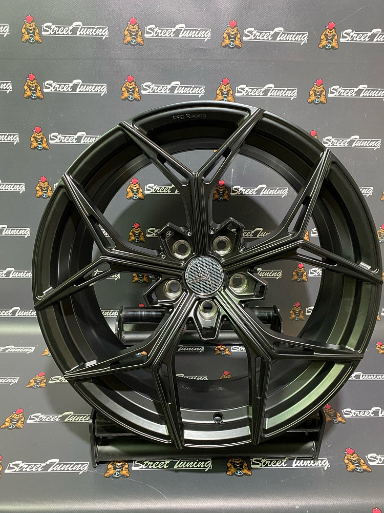 картинка Новые диски VAGE VF-X01 R18 J8 ET35 5X108 Black от магазина  StreetTuning