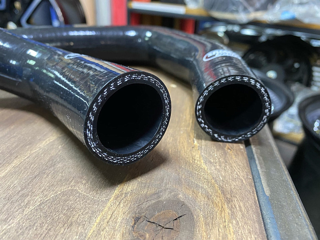 картинка Патрубки радиатора Samco Sport для Honda Integra Type R DC5 K20A, черные магазин  StreetTuning 