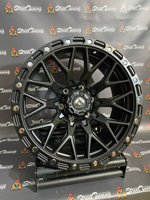 картинка Новые диски Fuel Off Road R18 J9 ET0 6x139.7 Black магазин  StreetTuning 