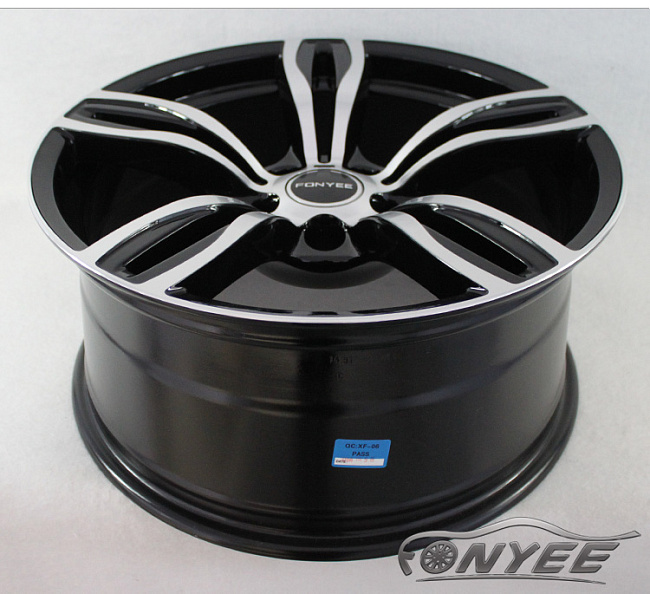 картинка Новые диски BMW F10 style R19 5x120 ET23 J8,5 черный глянец + серебро магазин  StreetTuning 