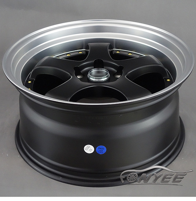 картинка Новые диски JNC 017 R18 5X114,3 ET20 J8,5 черный мат + полированная полка магазин  StreetTuning 