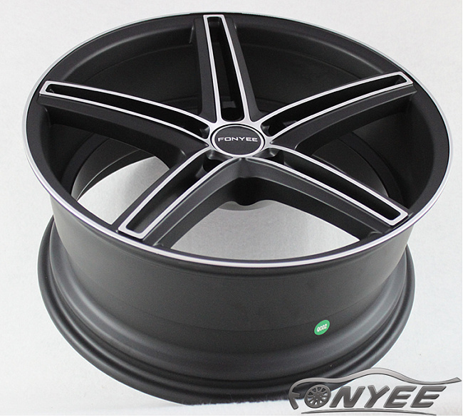 картинка Новые диски Vossen CV5 Replica R19 5X108 ET35 J9,5 черный мат + серебро магазин  StreetTuning 